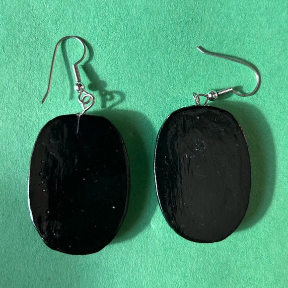 Hand painted wooden earrings - Picture 4 of 5